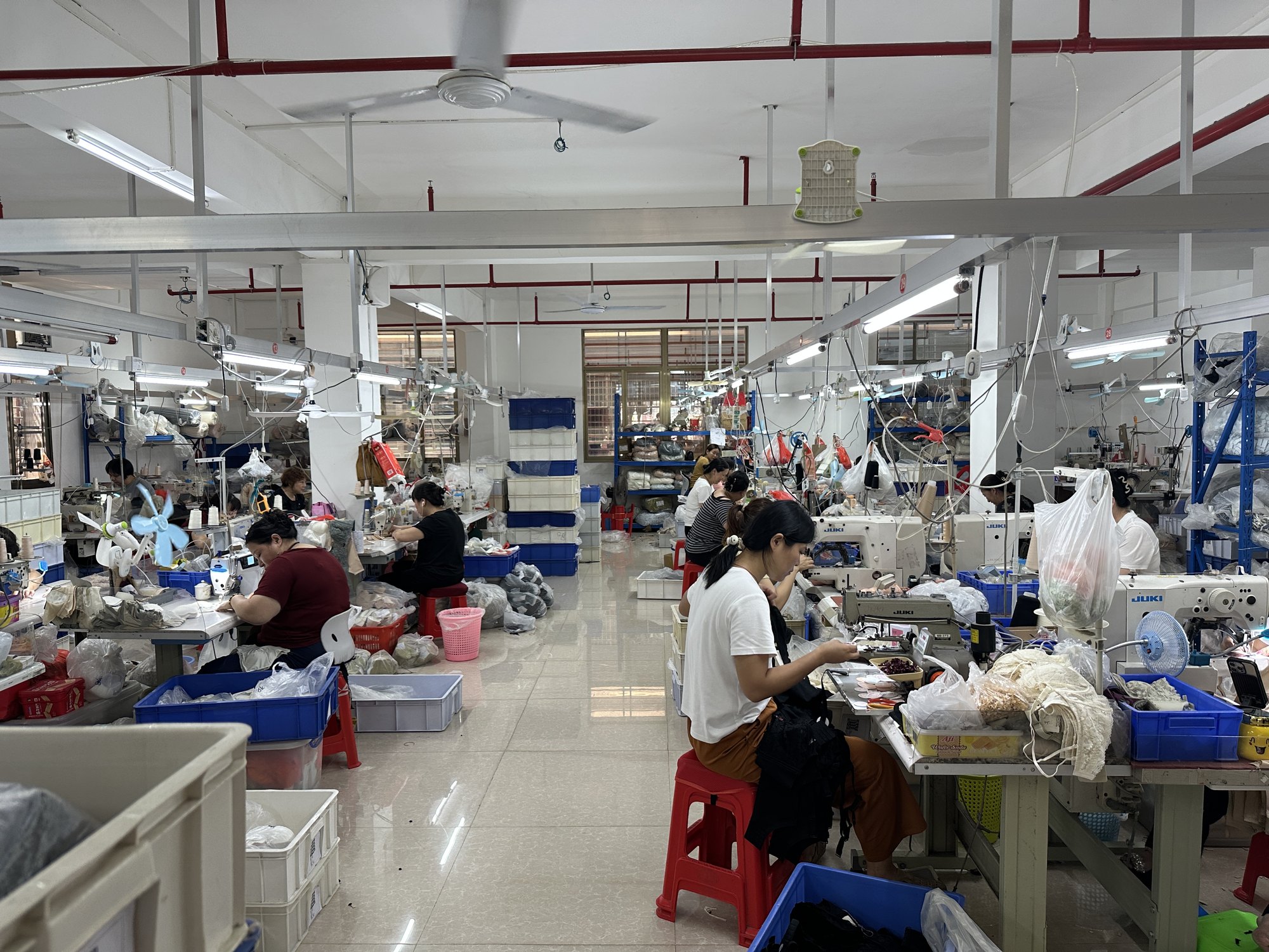 Mandejiao underwear production workshop